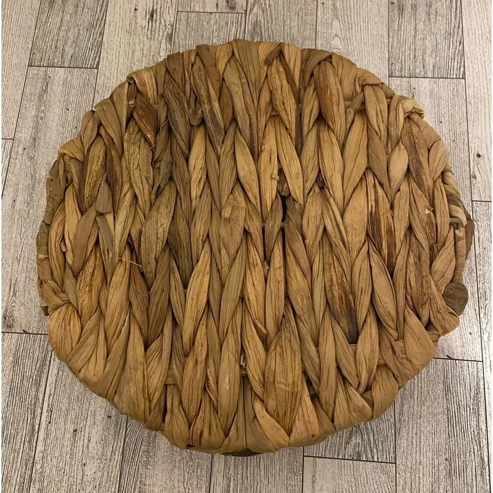 Woven basket tray 10 inches
